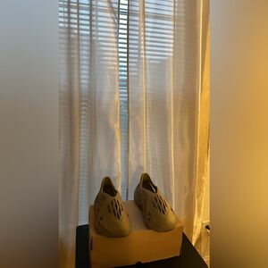 Yeezy Foam Runners in Tan